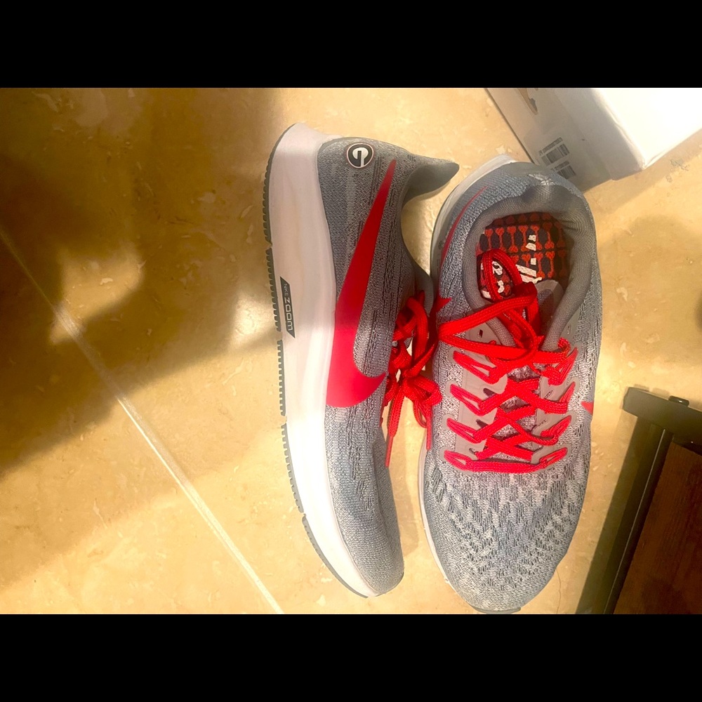 Nike zoom UGA sneakers